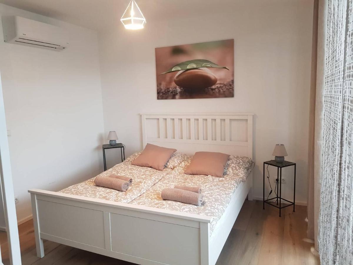 וינה Tina'S Apartment מראה חיצוני תמונה
